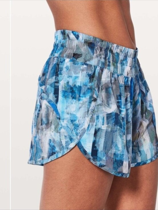 lululemon athletica Pants - lululemon Tracker Shorts V Sun Dazed Multi Blue Athletic Shorts Womens 6